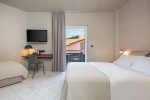 Hotel Nafpaktos CLASSIC Triple Room - Ξενοδοχείο Ναύπακτος CLASSIC Τρίκλινο Δωμάτιο